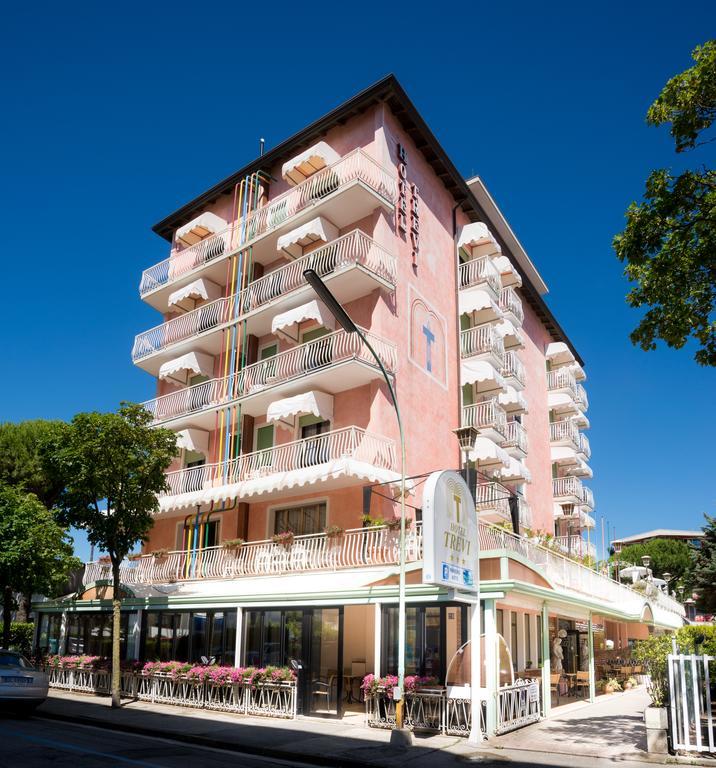 Hotel Trevi Лідо-ді-Єзоло Екстер'єр фото