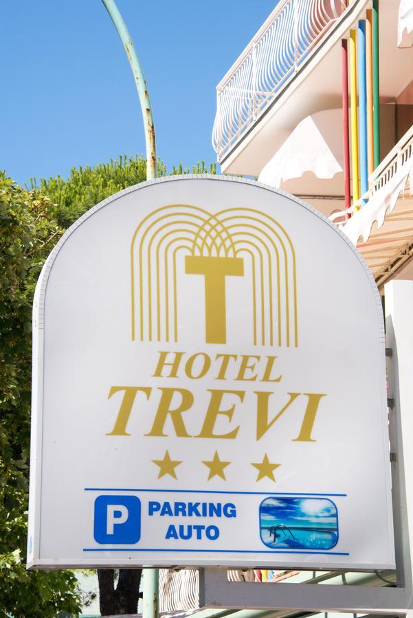 Hotel Trevi Лідо-ді-Єзоло Екстер'єр фото